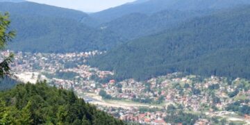 Cât trebuie să scoți din buzunar ca să petreci sărbătorile de iarnă pe Valea Prahovei. Revelionul costă cât voucherele de vacanţă pe trei ani